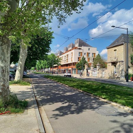 Studio Avec Terrasse En Residence Calme A Dijon. ภายนอก รูปภาพ